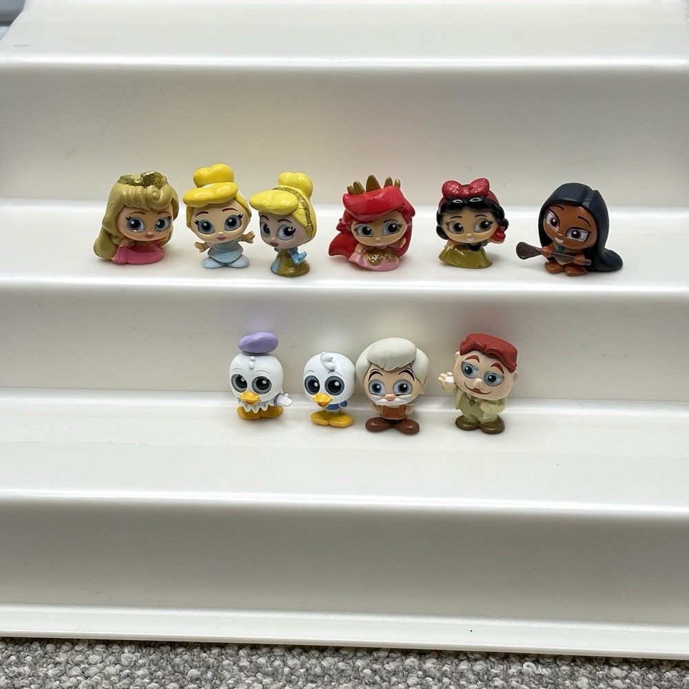 Disney Doorables Lot of 10 Mini Figures Mixed Lot Princesses And More